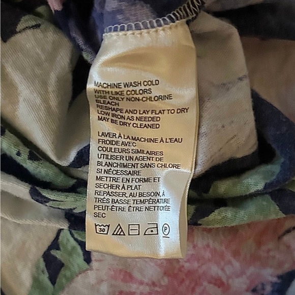 Maeve • Flutter Sleeve Floral Print Top - Picture 8 of 9